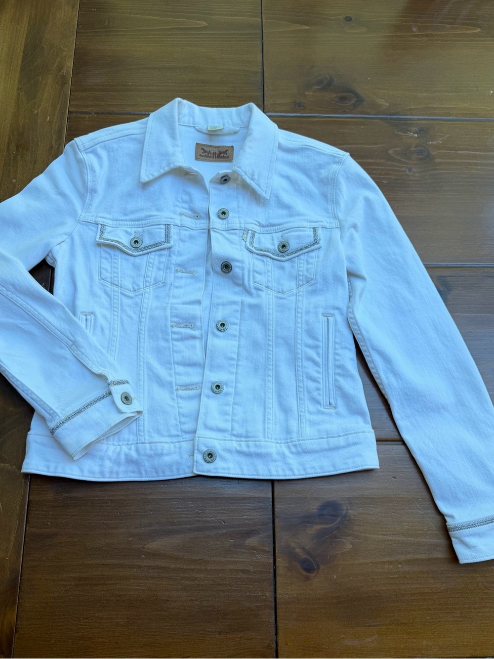 Levi's Classic White Trucker Denim Jacket with Metallic Silver Trim Size S